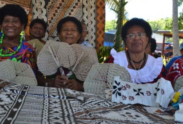 Daku – Iri (fan) making